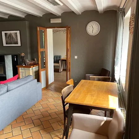 La Semois بيت للعطل